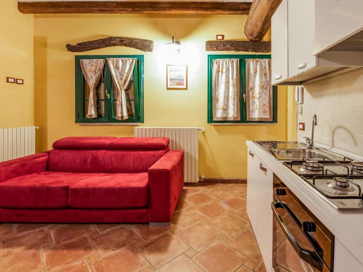 Cozy Chalet At Marone Lake Lombardy With Pool Dış mekan fotoğraf