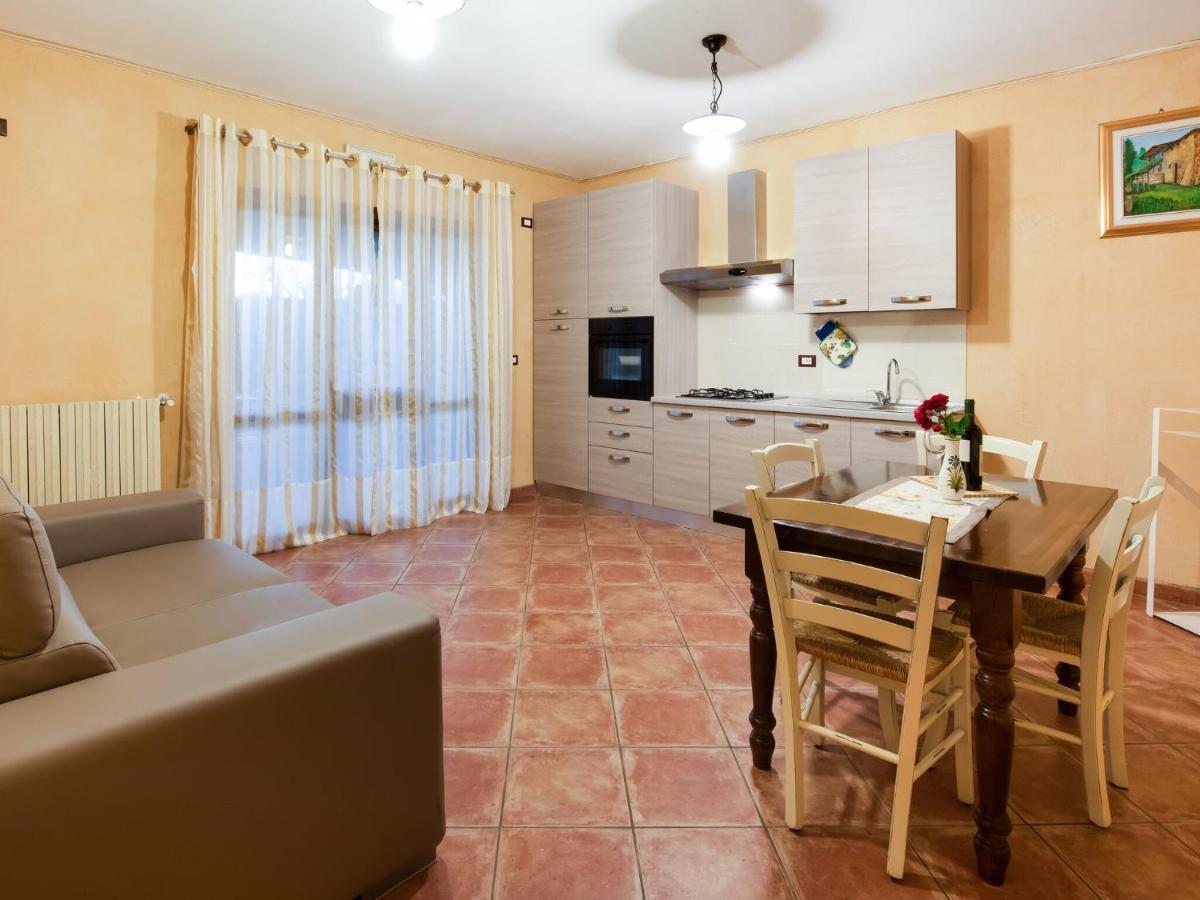 Cozy Chalet At Marone Lake Lombardy With Pool Dış mekan fotoğraf