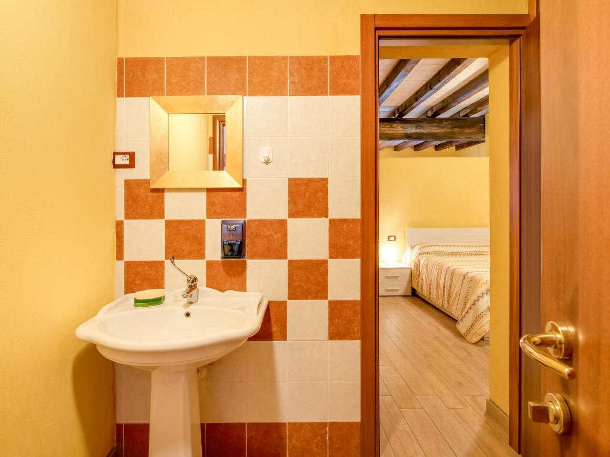 Cozy Chalet At Marone Lake Lombardy With Pool Dış mekan fotoğraf