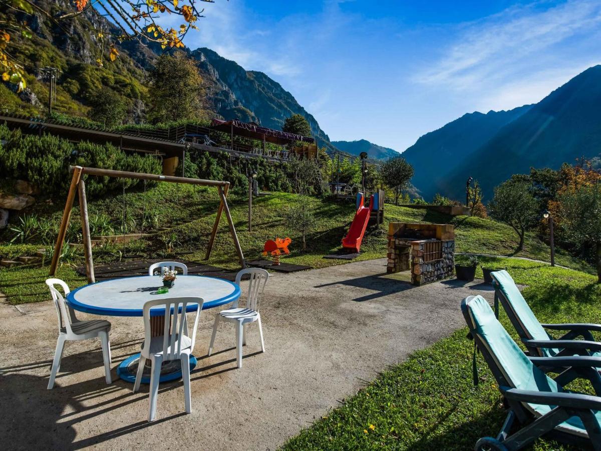 Cozy Chalet At Marone Lake Lombardy With Pool Dış mekan fotoğraf